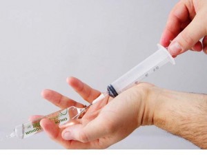 Balconista de farmácia receberá adicional por aplicar injeções